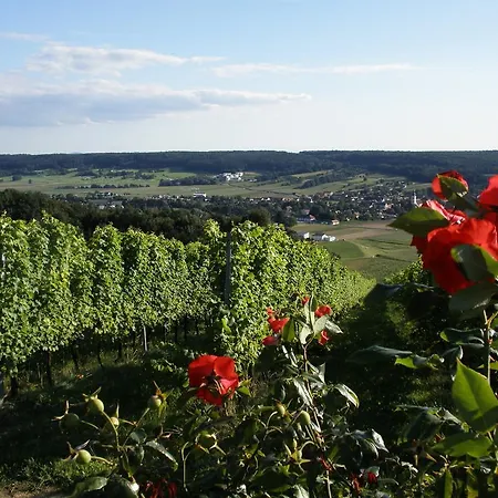 Golf & Wellness 34. *